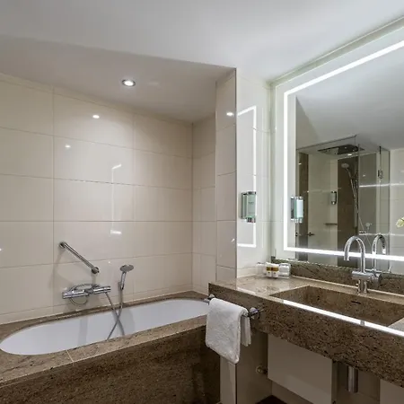 Maritim Ξενοδοχείο 4*