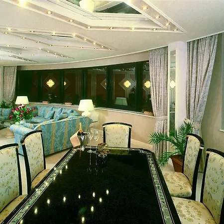 Ξενοδοχείο Maritim 4*